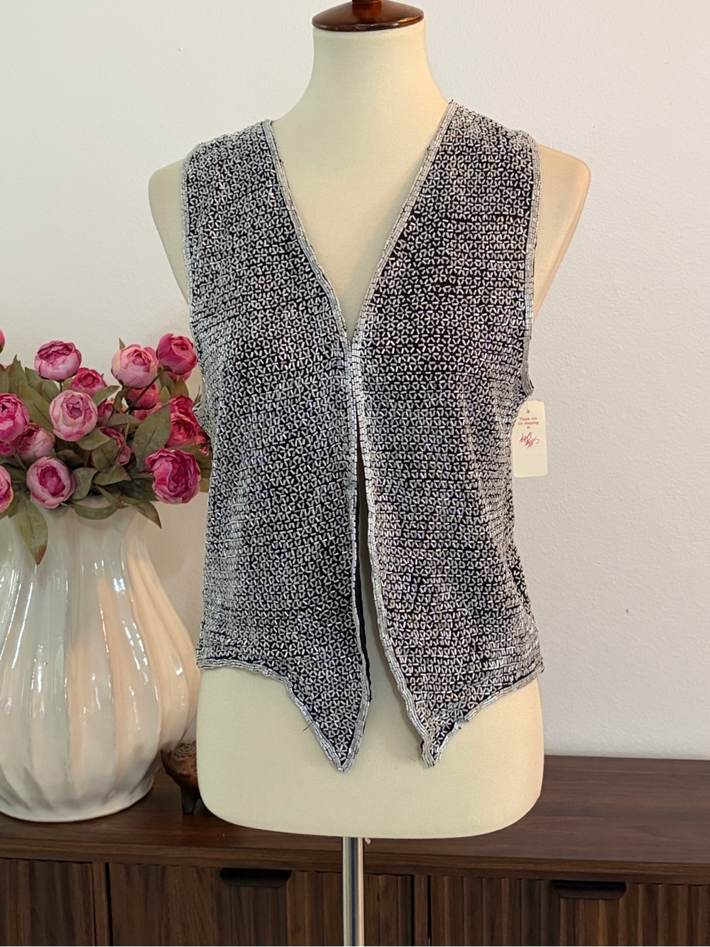 NWT Lord & Taylor Black and White Knit Sleeveless Vest